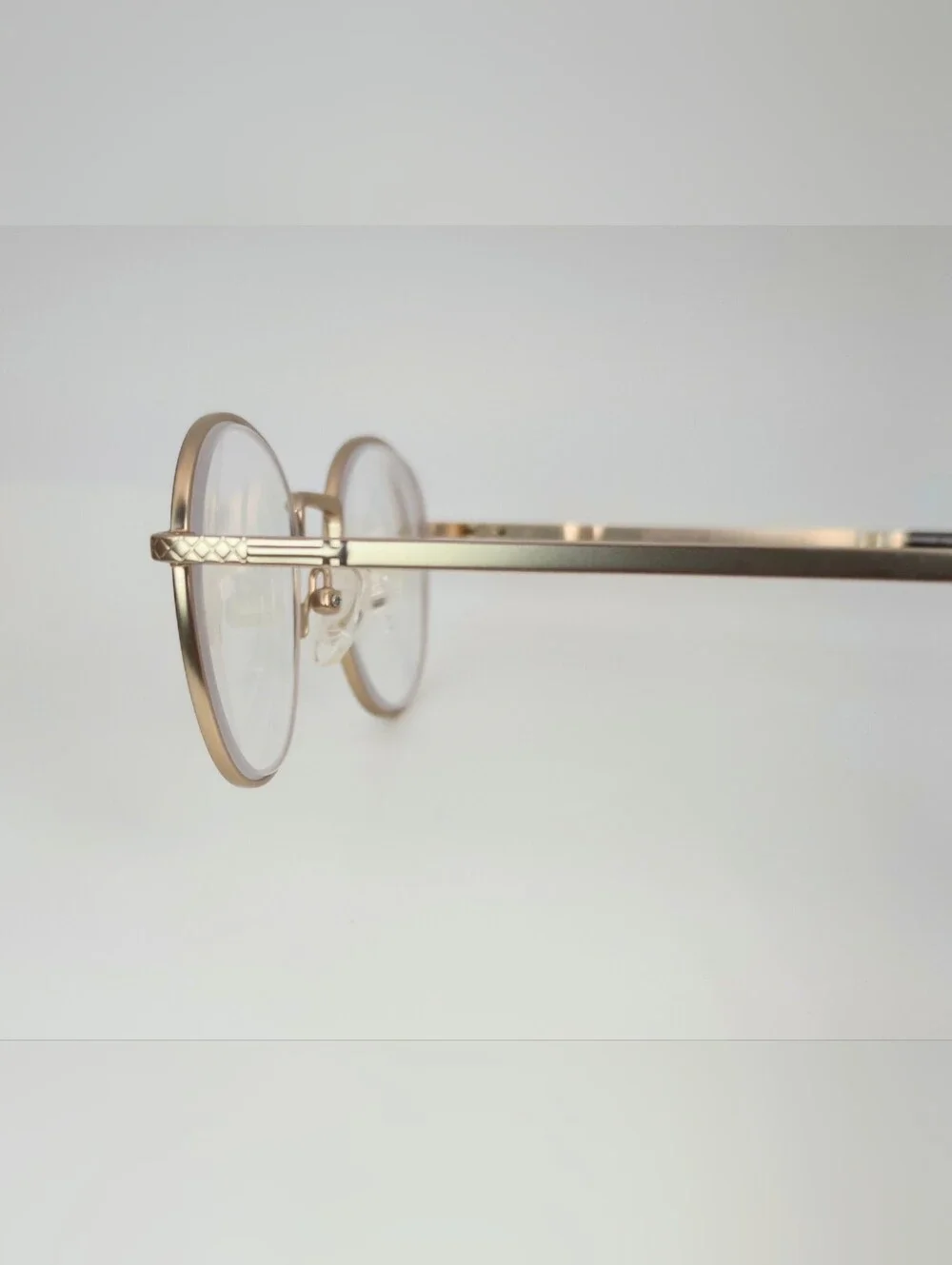 Mingus. Gold and Black Round Metal Eyeglass Frames - Women's Fashion